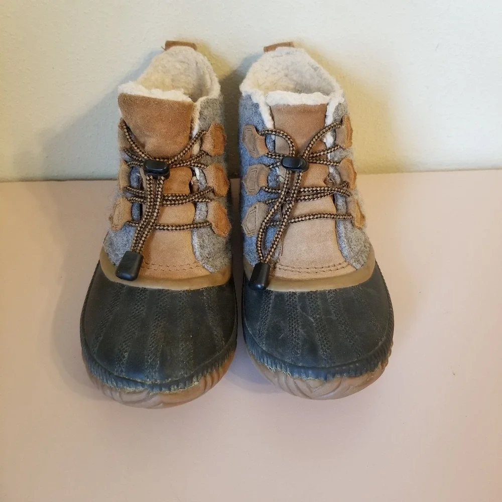 Sorel 4 Ankle Duck Boots Gray‎ Brown Leather Wool Waterproof Out n About Winter